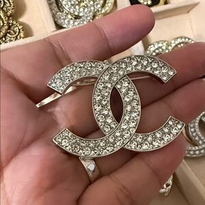 Chic Silver Crystal Brooch